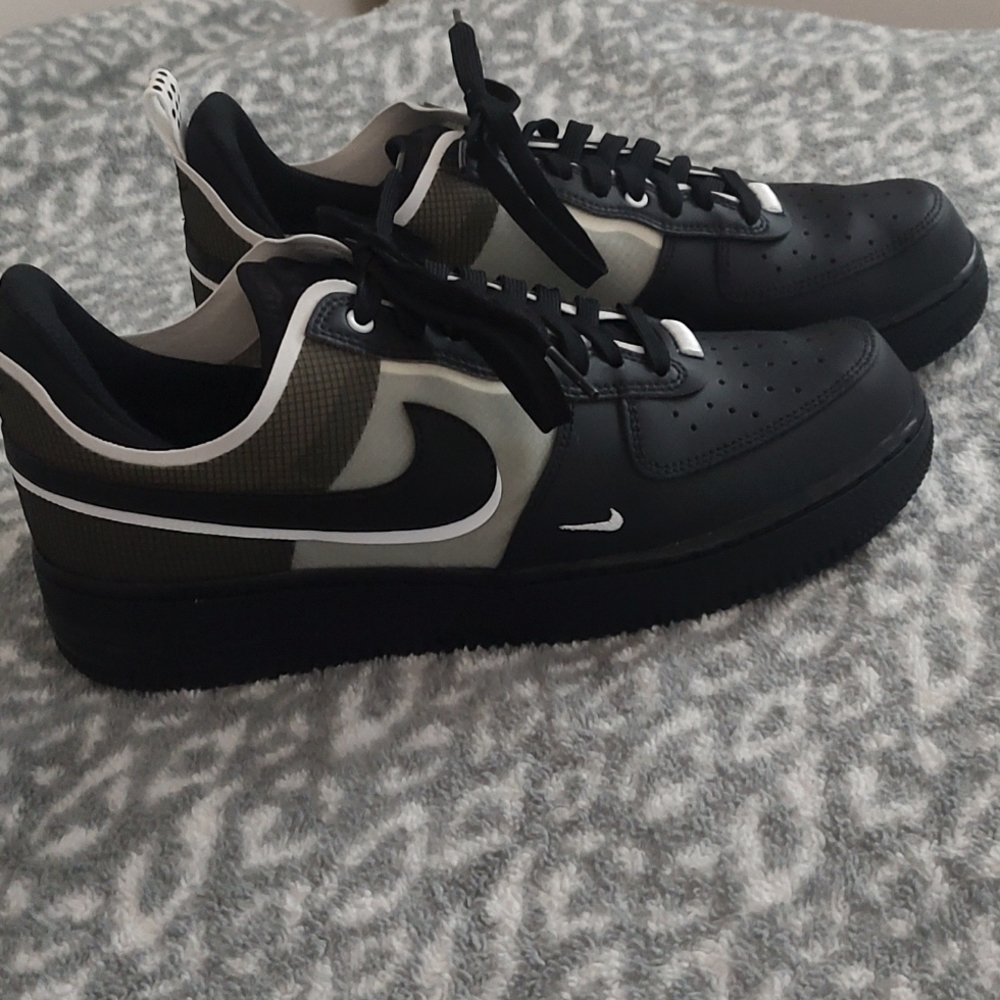 Nike Men's Air Force 1 Low React.